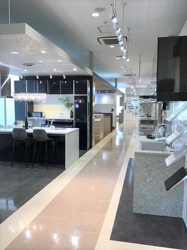 各展示多数ご用意しております!