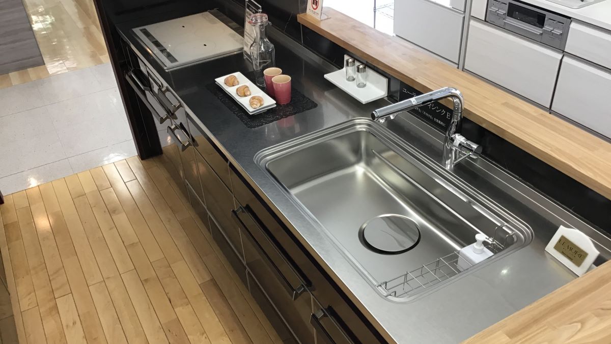 キッチン レミュー I型 ペニンシュラ型 対面式 レイアウトの展示品一覧 旭川ショールーム タカラスタンダード
