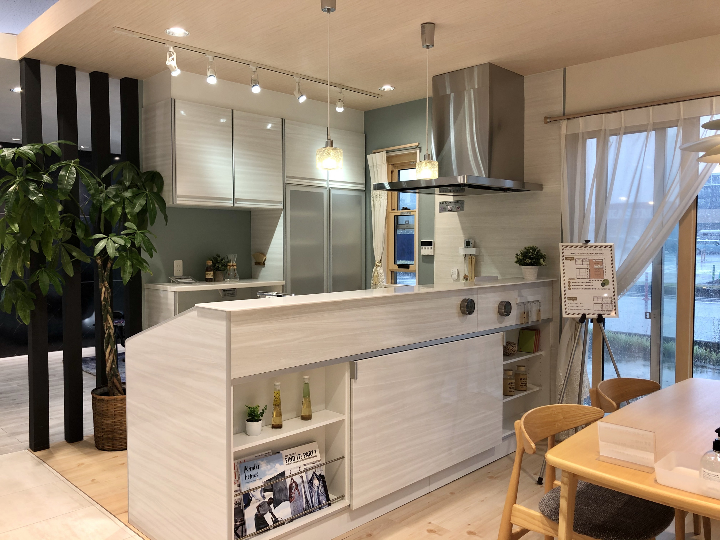 キッチン トレーシア I型 ペニンシュラ型 対面式 レイアウトの展示品一覧 越谷レイクタウンショールーム タカラスタンダード