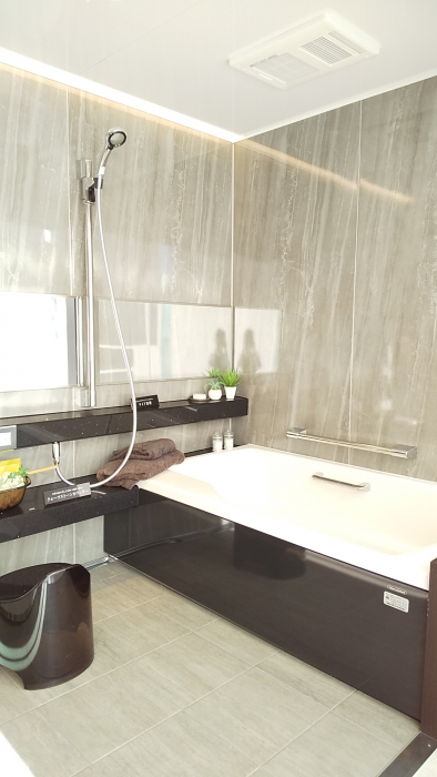 ホーロークリーン浴室パネルのカラーがリニューアル！浴室が今まで以上に魅力的に生まれ変わります。