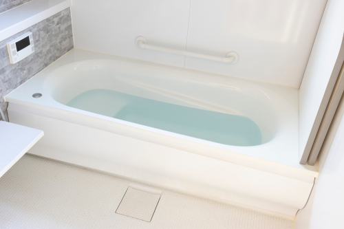 浴槽の種類を徹底解説!形状ごとの特徴や素材・形状・設置方法は?