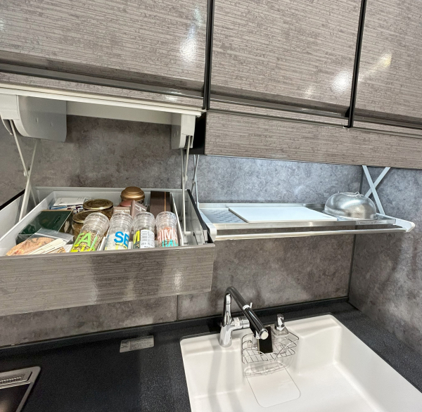 水切りタイプと収納タイプのアイラックで、収納量アップ↑