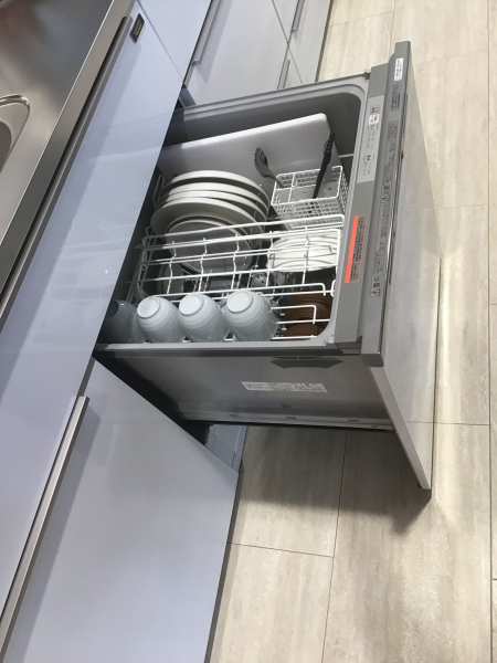 ワイド60cm食洗内蔵で使いやすいです