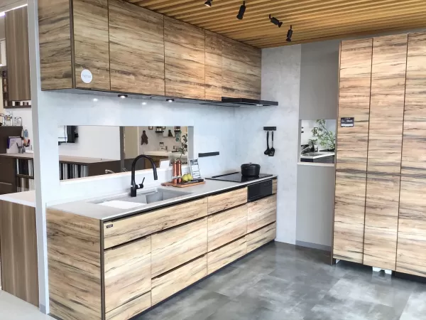 美品 キッチンボード 2024年購入 レイアウト変更可能♪︎ キッチンボード(レジューム 60TF-H WH/60QH WH) | ニトリネット