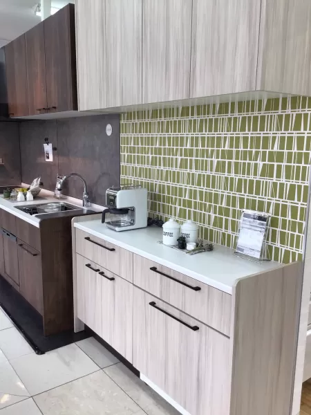 キッチン リフィット I型（壁付け）レイアウト ウッドミディアム