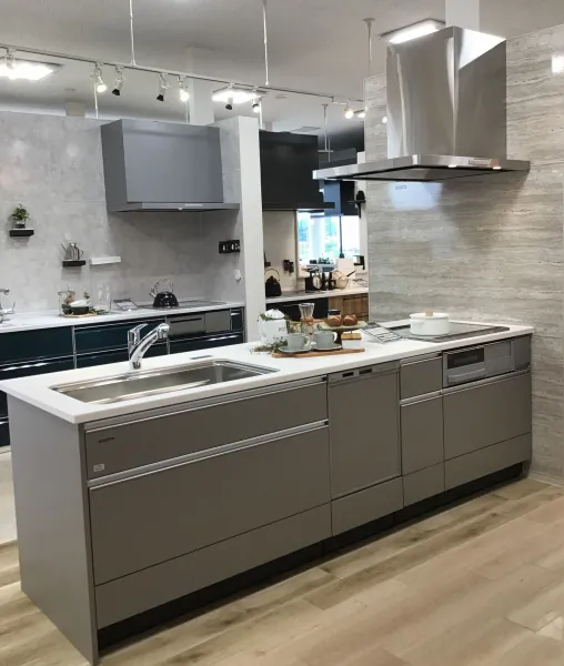 キッチン リフィット I型・ペニンシュラ型（対面式）レイアウト