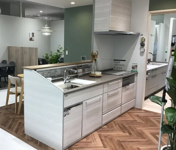 キッチン トレーシア I型・ペニンシュラ型（対面式）レイアウト