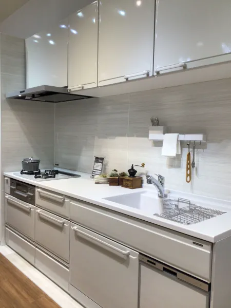 キッチン エーデル I型・ペニンシュラ型（対面式）レイアウト ライト