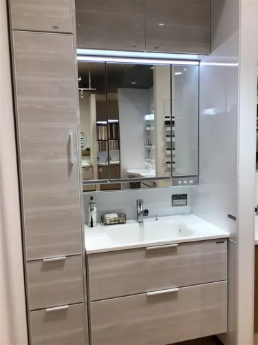 C47◆未使用◆展示品◆洗面化粧台◆タカラスタンダード◆大理石◆KVK◆タオルハンガー付◆シャワー水栓◆リフォーム最適 洗面化粧台 展示品の通販