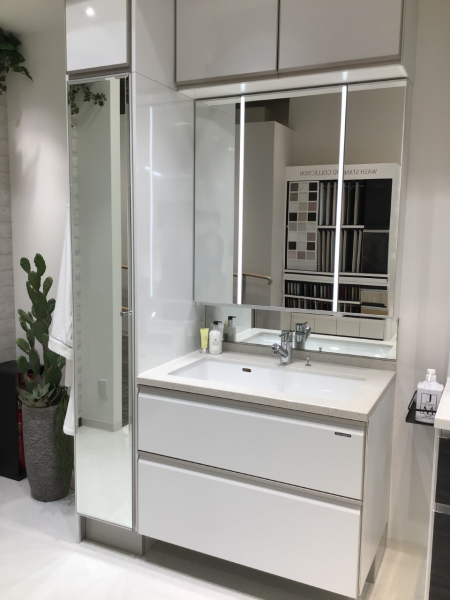 タカラスタンダード　ミラーキャビネット タカラスタンダード ミラーキャビネット 間口90センチ