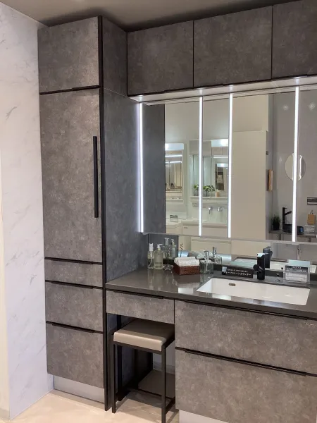 C47◆未使用◆展示品◆洗面化粧台◆タカラスタンダード◆大理石◆KVK◆タオルハンガー付◆シャワー水栓◆リフォーム最適 洗面化粧台 展示品の通販