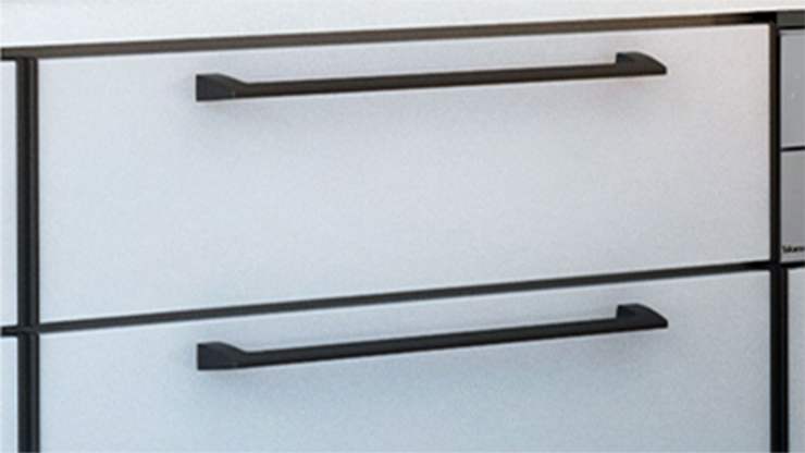 Pull handles