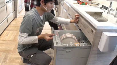 使う人の便利をしっかり考えた場所も選べる食洗機